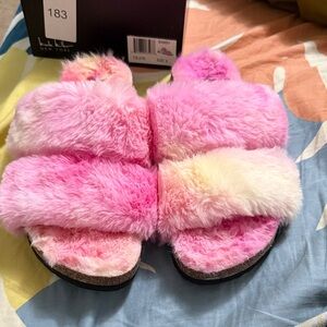 Cozy Pink Fluffy Sandals